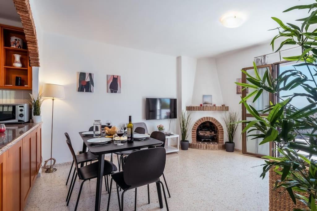 Oasis 16 Apartment เนร์คา ภายนอก รูปภาพ