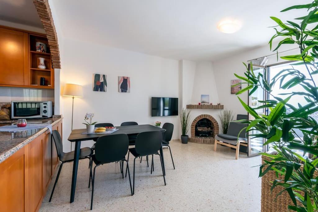 Oasis 16 Apartment เนร์คา ภายนอก รูปภาพ